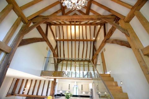 3 bedroom barn conversion to rent, Ayot St Peter, Welwyn, Hertfordshire.