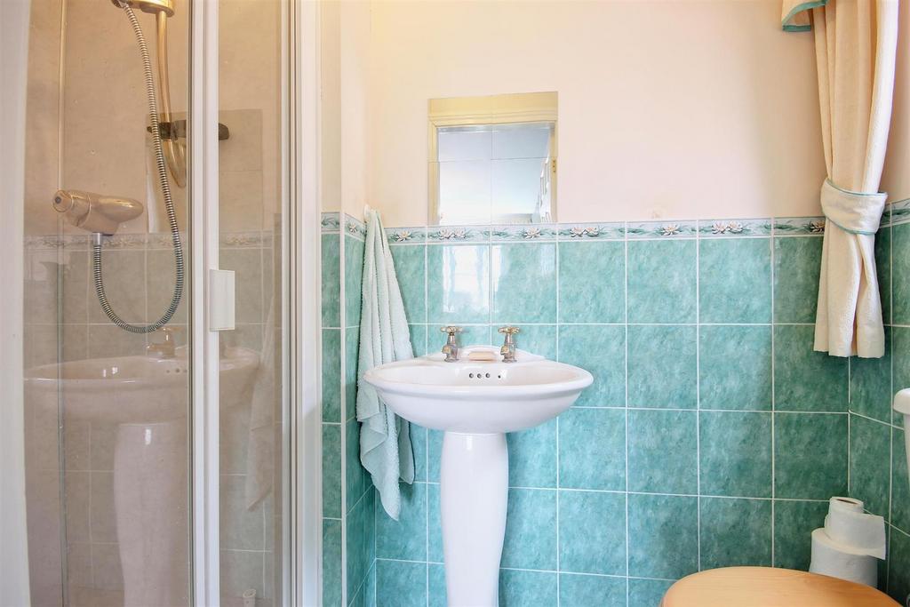 En suite shower room