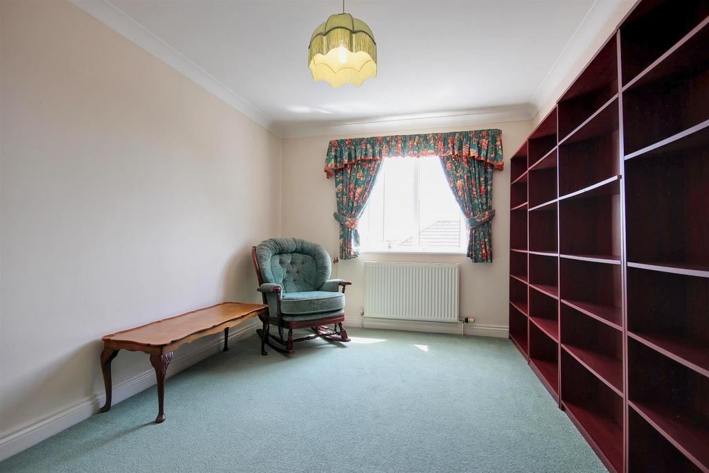 Bedroom 3 (rear)
