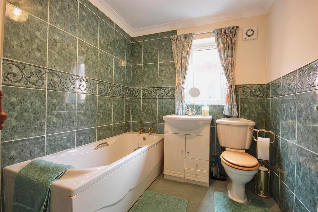 Bathroom/w.c.