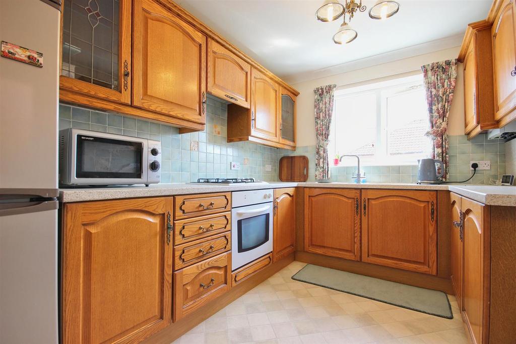 Dining kitchen
