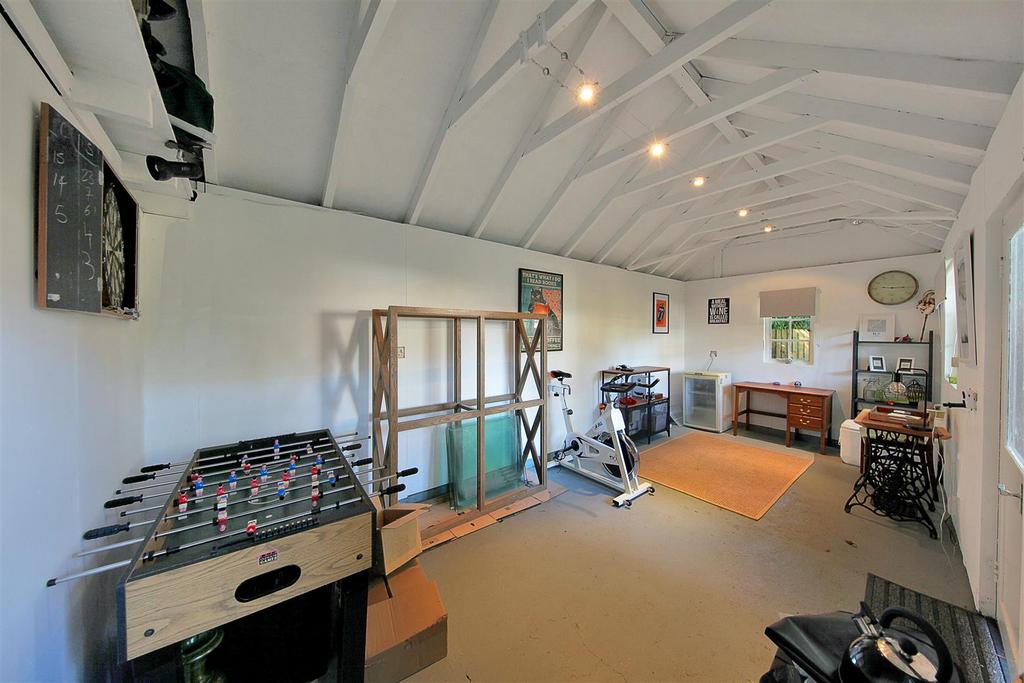 31 Moyne Place - o3 Tu SY0 Jf5am2vai Bym L.jpg