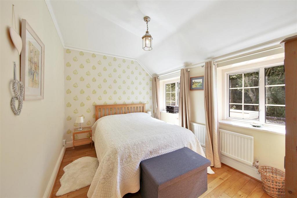 31 Moyne Place - I4 YV96 Abt Ah0cj Vjf5d1.jpg