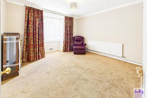 3 bedroom semi-detached house for sale, Carnation Road, Strood