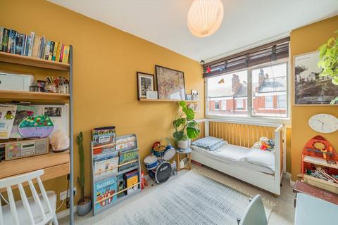 2 bedroom flat for sale, Ravenscourt Park, London W6