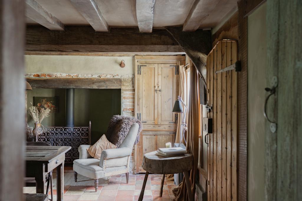 294280 - Tanyard Farmhouse, Great Ellingham-8.jpg