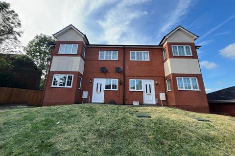3 bedroom duplex to rent, Kings Close, Birmingham B30