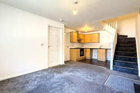 3 bedroom duplex to rent, Kings Close, Birmingham B30