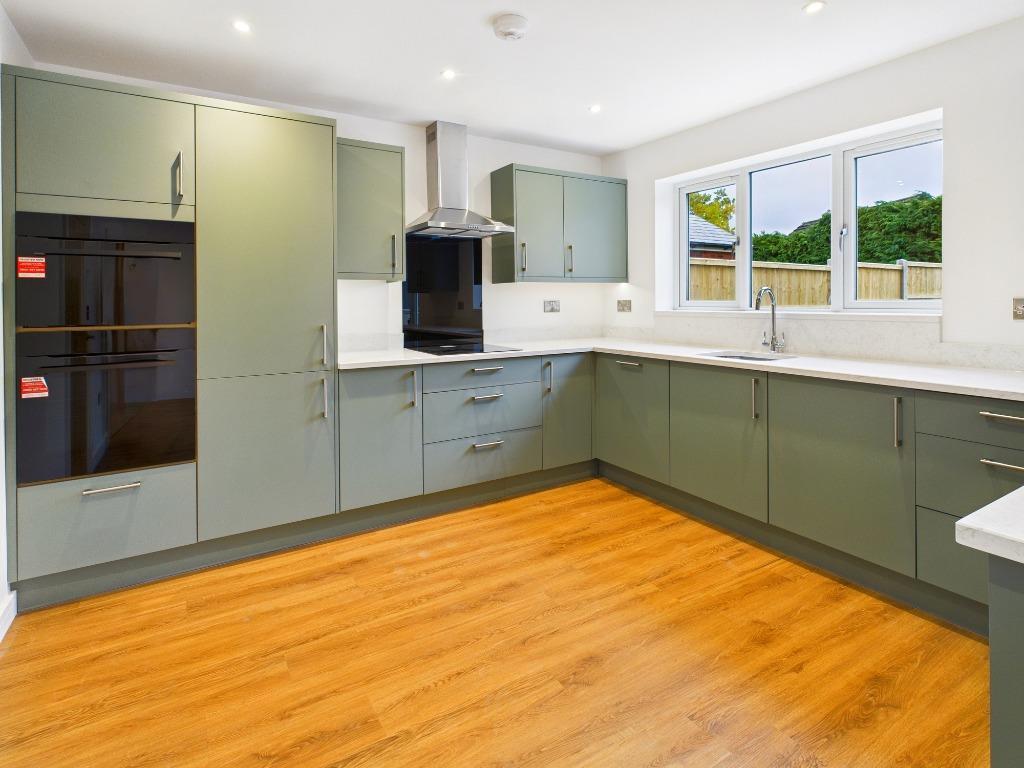 Kitchen .jpg