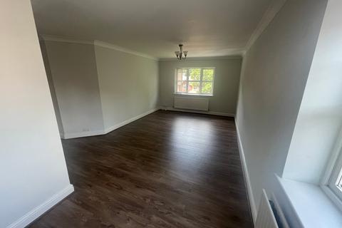 2 bedroom flat to rent, Horsley Road, Streetly, Sutton Coldfield, B74
