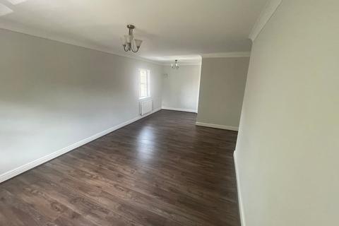 2 bedroom flat to rent, Horsley Road, Streetly, Sutton Coldfield, B74