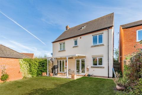 5 bedroom detached house for sale, Market Way, Henley-In-Arden, B95