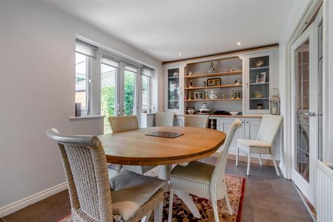 undefined, Market Way, Henley-In-Arden, B95