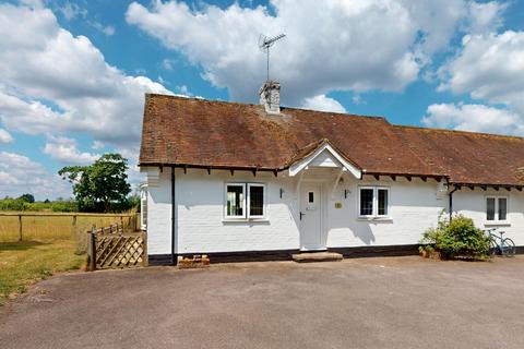 2 bedroom bungalow to rent, Elm Tree Farm, Ashford, Kent, TN25