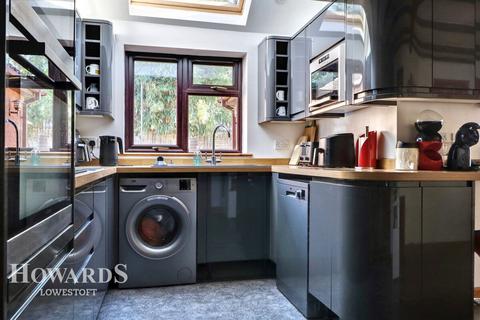 15 Somerleyton Road, Lowestoft, NR32 4RB