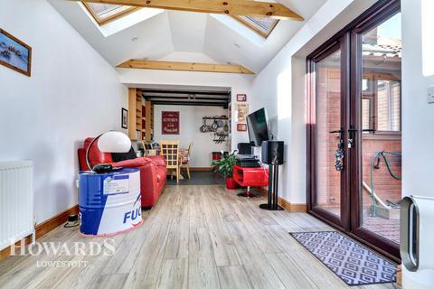 15 Somerleyton Road, Lowestoft, NR32 4RB