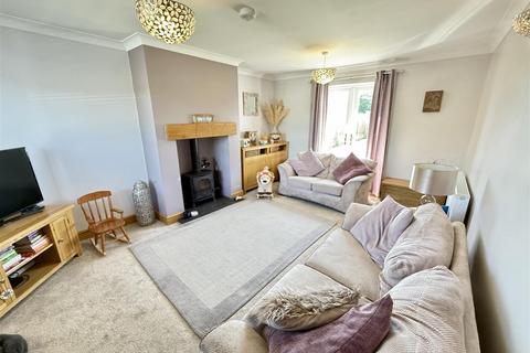 2 Penrodyn, Tregaron, SY25 6HQ