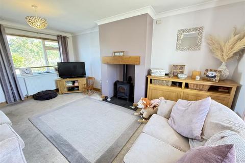2 Penrodyn, Tregaron, SY25 6HQ