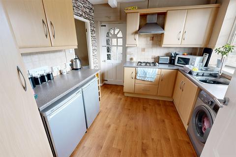 3 bedroom semi-detached house for sale, Bringhurst Road, Leicester LE3