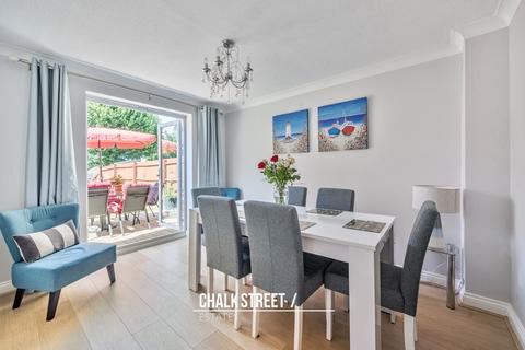 5 bedroom detached house for sale, Bancroft Chase, Hornchurch, RM12