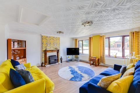 undefined, Beech Grove, Porthcawl, Bridgend County Borough, CF36 5DP