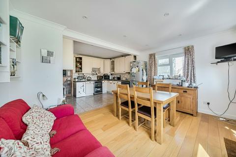 undefined, Cranbourne Road, Northwood, HA6