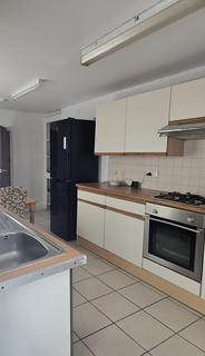 4 bedroom terraced house to rent, George Street, Swansea SA1