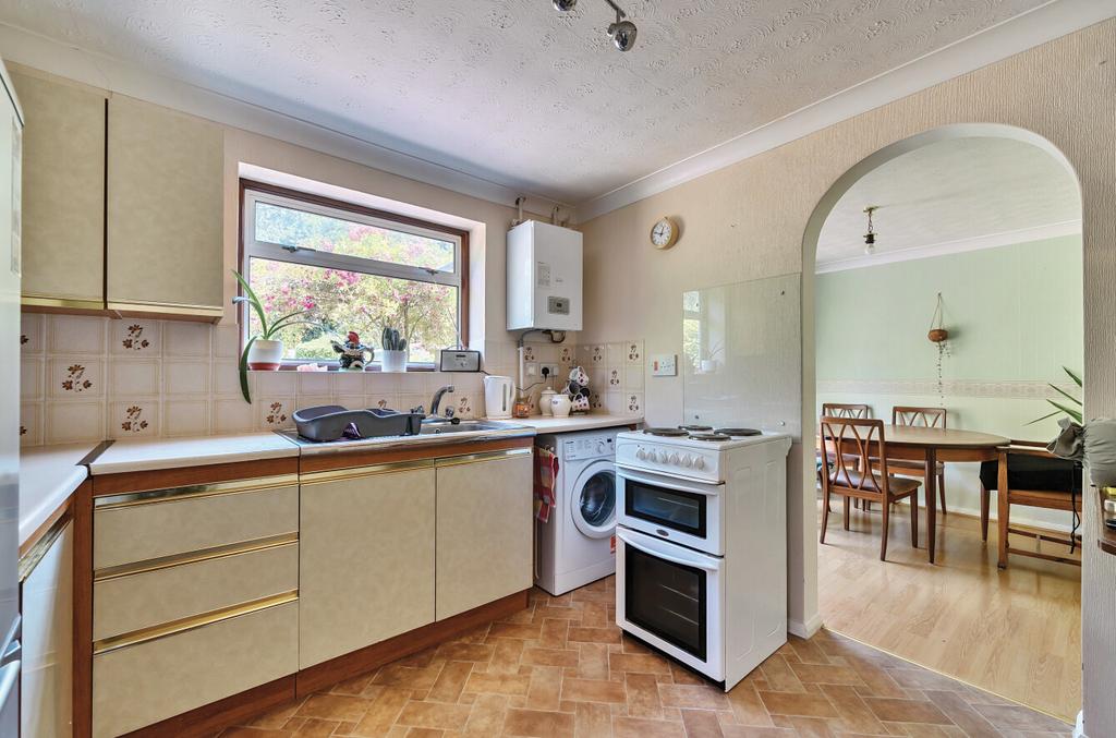 1321073-11-686fa4...