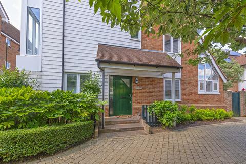 4 bedroom semi-detached house for sale, Ames Way, Kings Hill, ME19 4HT
