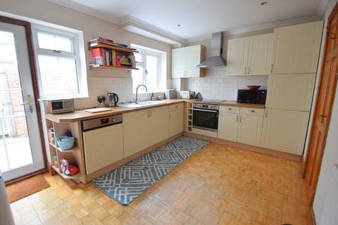 2 bedroom property to rent, Hunters Mews, Windsor, Berkshire, SL4