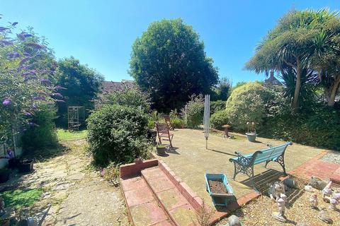 2 bedroom detached bungalow for sale, Claxton Road, Bexhill
