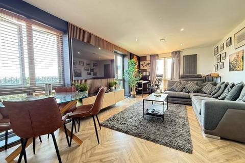 2 bedroom apartment for sale, High Street, Northampton NN5