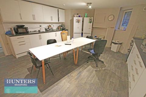 1 bedroom in a house share to rent, Claremont Villas, Claremont Terrace Little Horton, Bradford, West Yorkshire, BD5