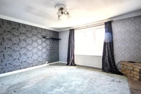 2 bedroom flat for sale, 54 Penn Drive, Denham, Uxbridge, Middlesex, UB9 5JR
