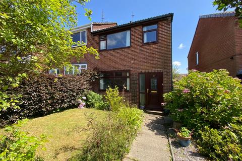 15 Thirlmere Grove, Royton, Oldham, OL2 6SZ