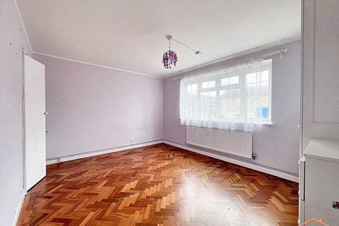 2 bedroom maisonette to rent, Copley Road, Stanmore, Stanmore