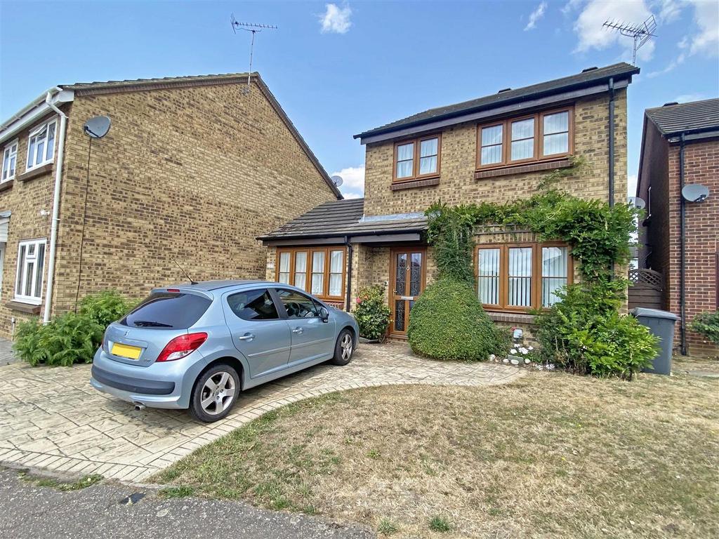 Beardsley Drive, Springfield, Chelmsford 3 bed detached house for sale ...