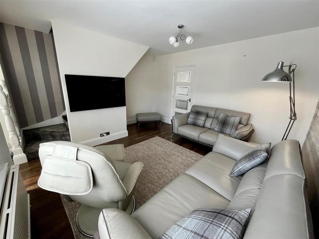 Lounge - image two.jpg