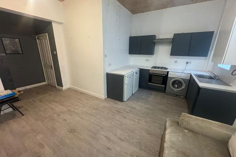 2 bedroom flat to rent, Westgate Road, Newcastle upon Tyne NE4