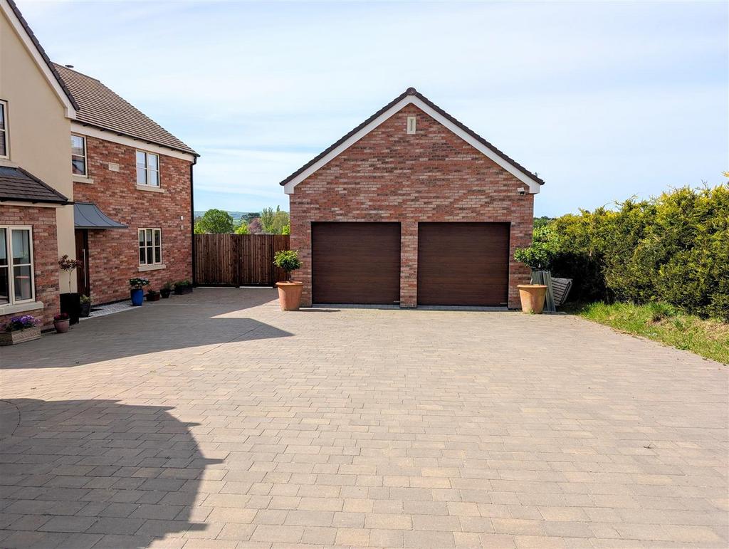 PXL 20250428 112227599~2.jpg