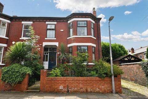 4 bedroom end of terrace house for sale, Acresfield Road, Salford, M6