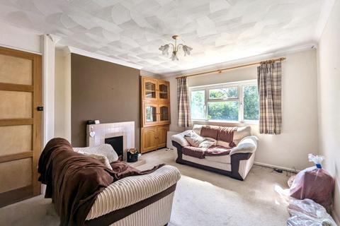2 bedroom flat for sale, 17 Bankside, Bolney, Haywards Heath, West Sussex, RH17 5QN