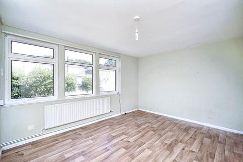 2 bedroom flat for sale, 49 Woodland Avenue, Burgess Hill, West Sussex, RH15 0PD