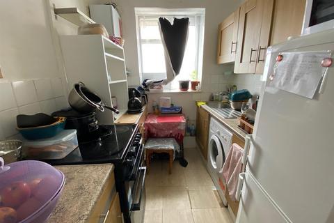 1 bedroom apartment for sale, Five Elms Road, Dagenham