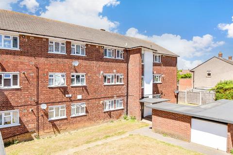 2 bedroom flat for sale, Hatch Grove, Romford RM6