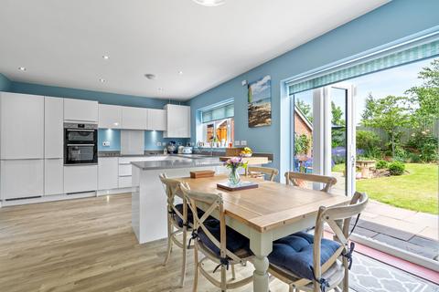 5 bedroom detached house for sale, Blackberry Lane, Stratford-Upon-Avon CV37