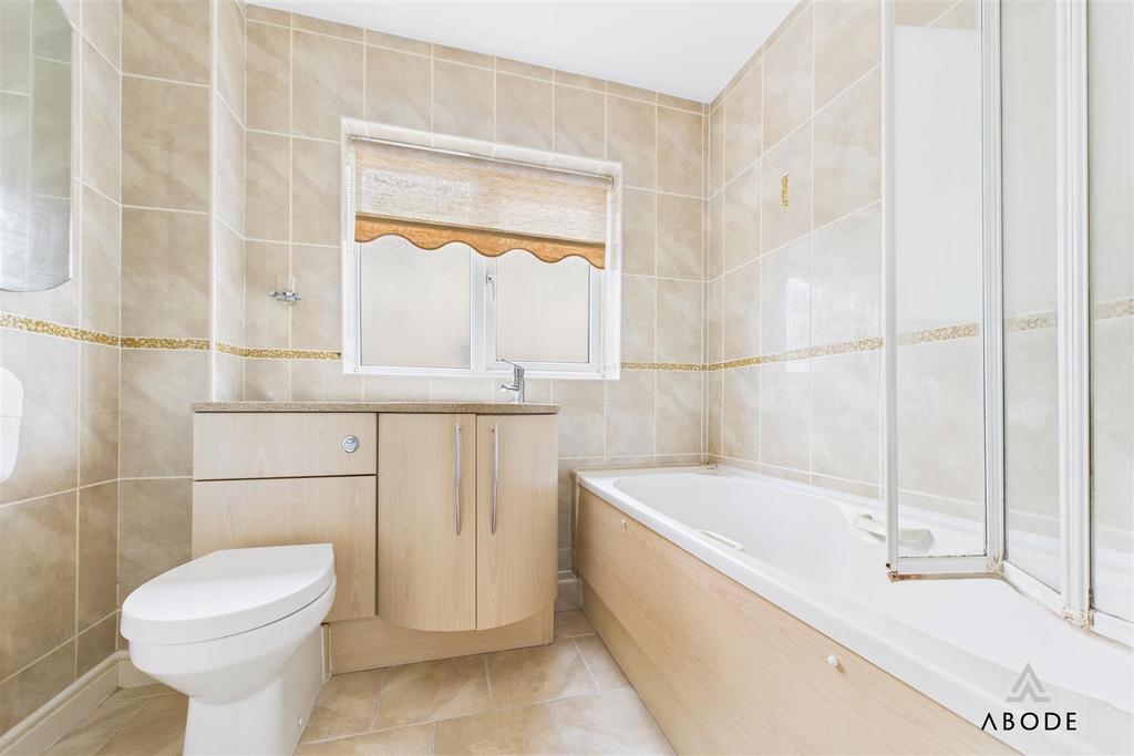 CAM02696 G0-PR0642-STILL005.jpg