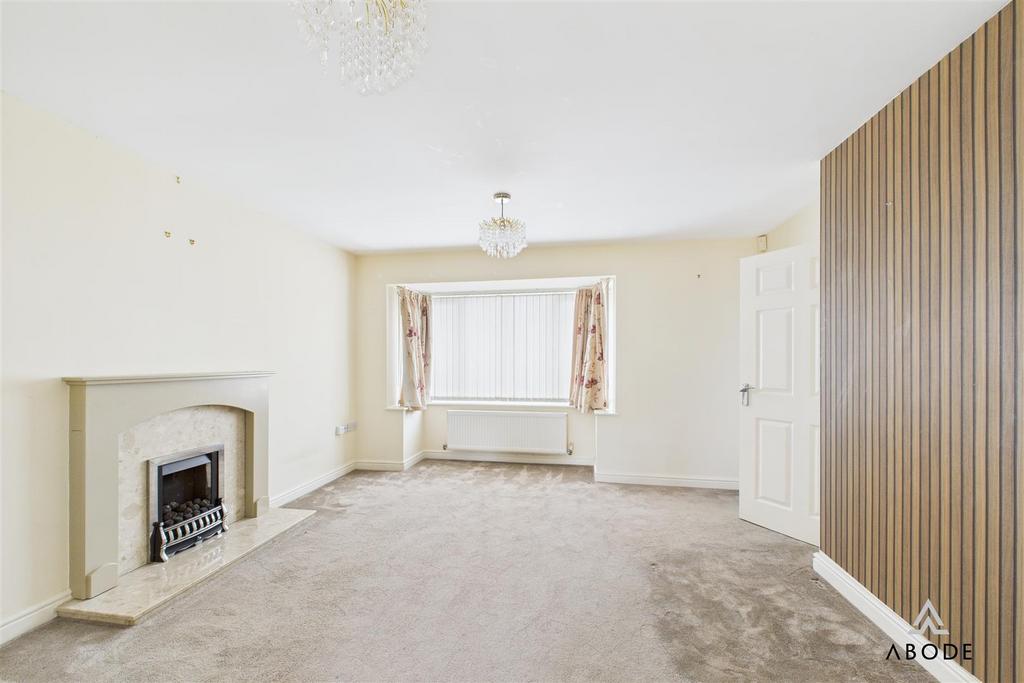 CAM02696 G0-PR0642-STILL010.jpg