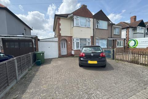 22 Harrow Road, Feltham, TW14 8RT