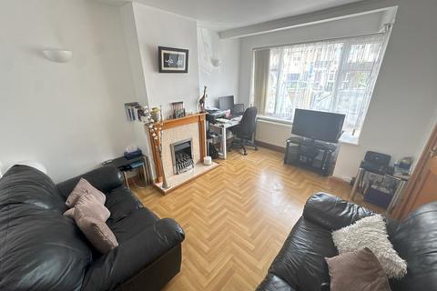 22 Harrow Road, Feltham, TW14 8RT